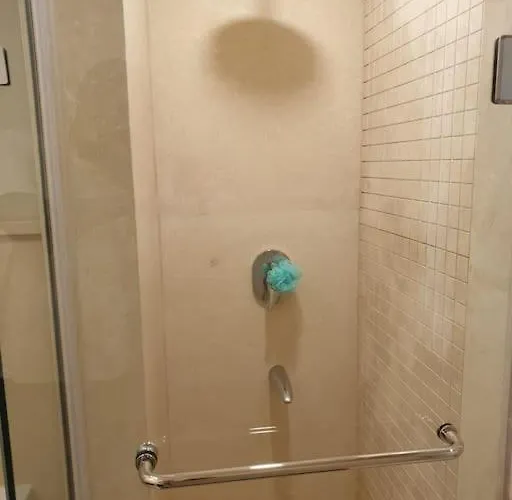 Mangroovy- 1br Sparkling